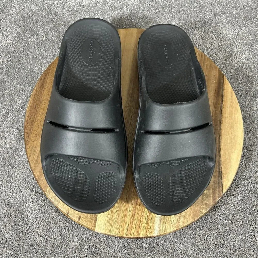 OOFOS OOahh Mens Size 10 Black Sport Sandals Recovery Gym Athletic Slides Used